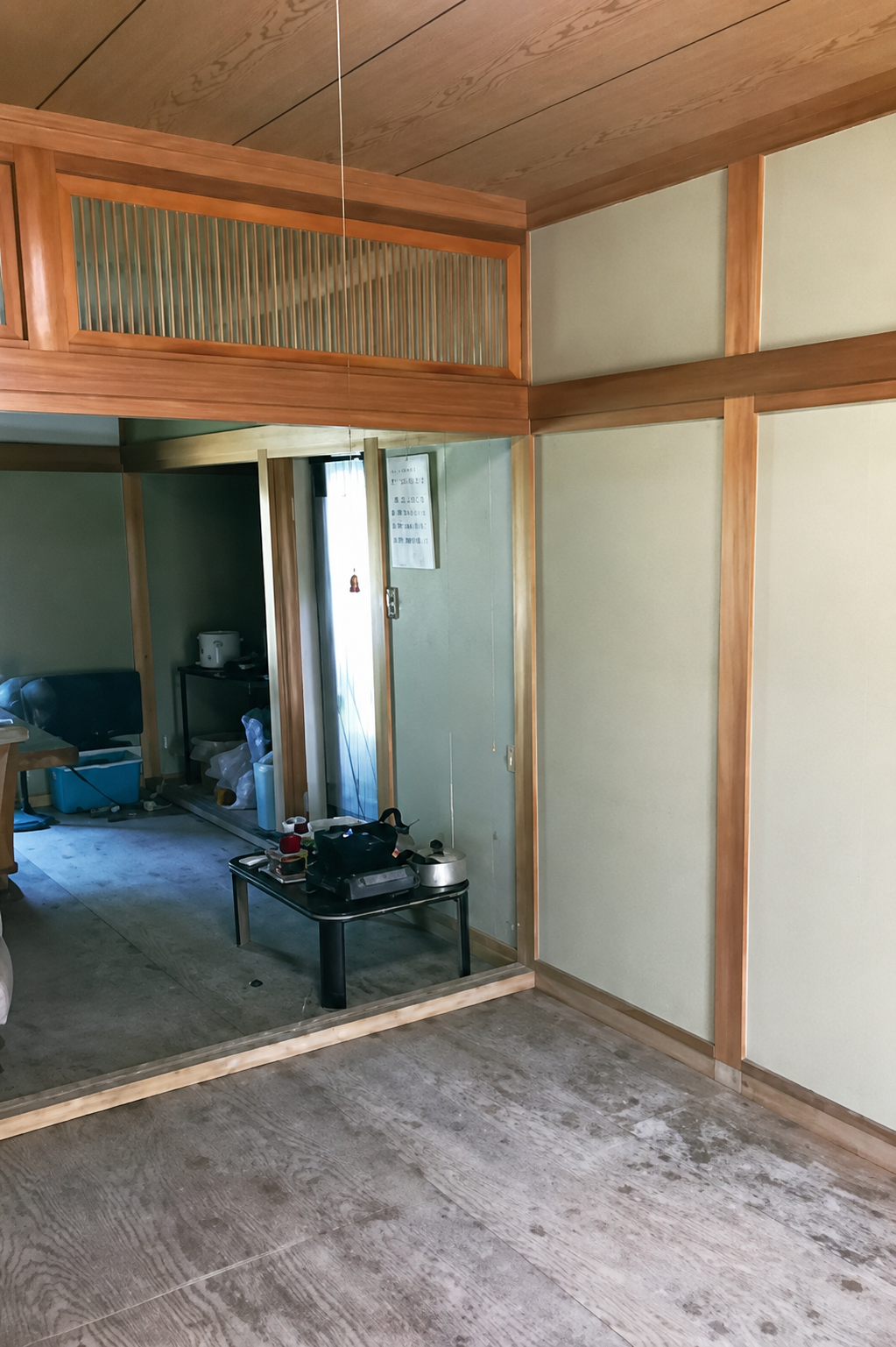西日本豪雨による浸水被害を受けたリフォーム前の室内